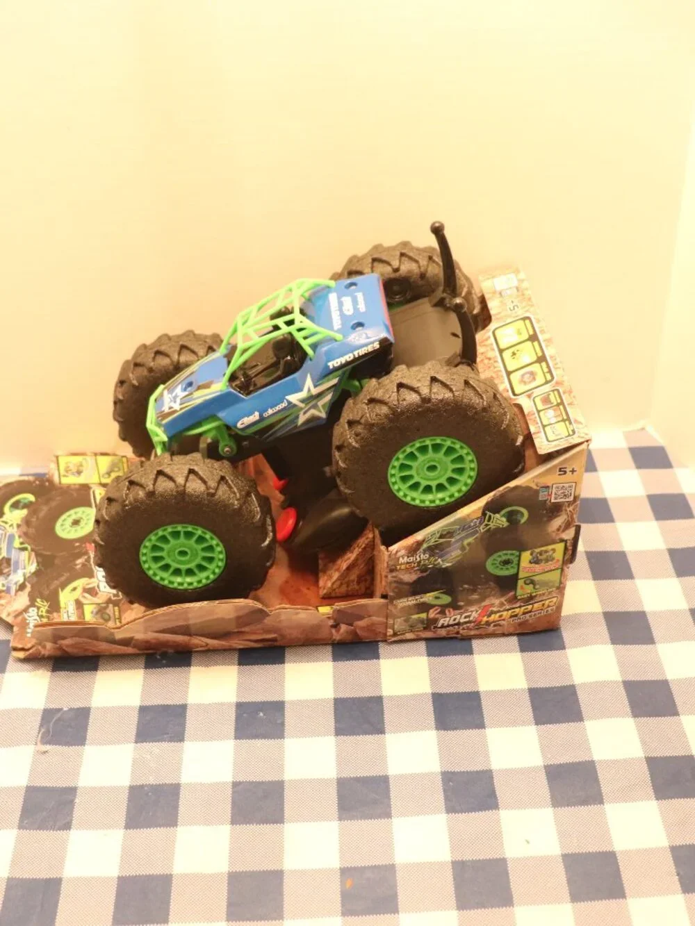 Maisto Tech R/C Rock Hopper Pro Series Full Function Control